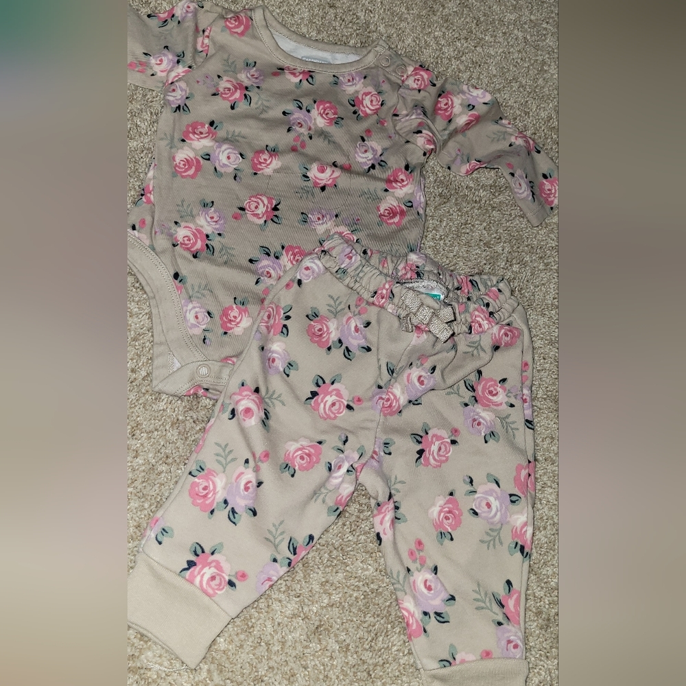 Matching 3-6 month set